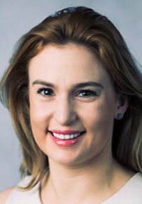 Expert medical imaging professionals attending the SIIM Annual Meeting for innovative solutions in radiology and medical imaging technology.