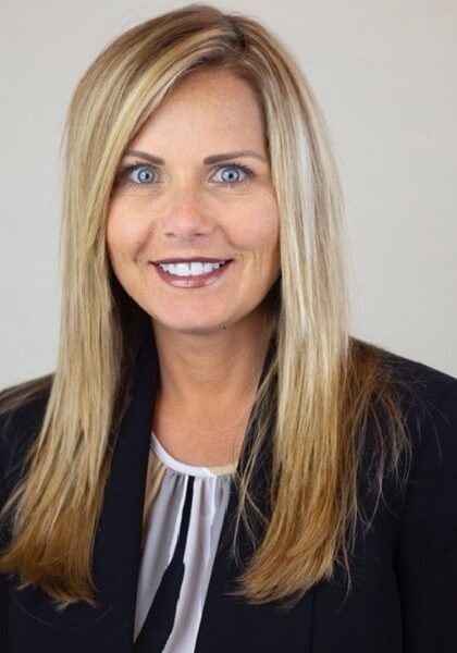 Advanced medical professional attending the SIIM Annual Meeting, engaging in innovative imaging technology discussions.