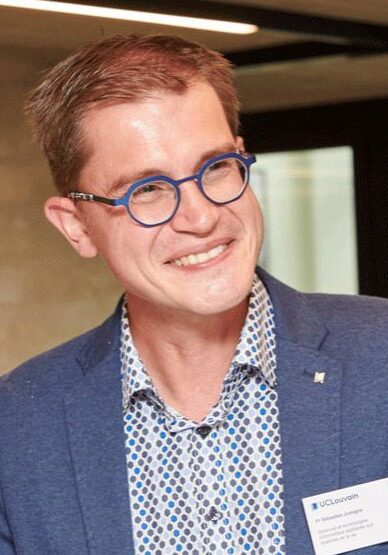 Dr. Sébastien Jodogne, PhD, MSc, presenting at the SIIM Annual Meeting on medical imaging and informatics advancements.