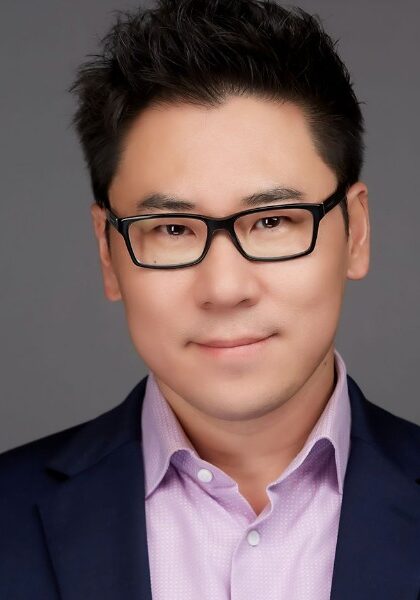 Headshot of Woojin Kim