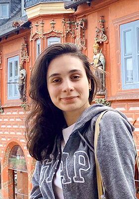 Yayli-SahikaBetul